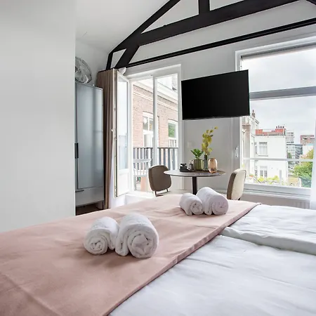 City Rooms Amsterdam Hemonystraat - Digital access-3